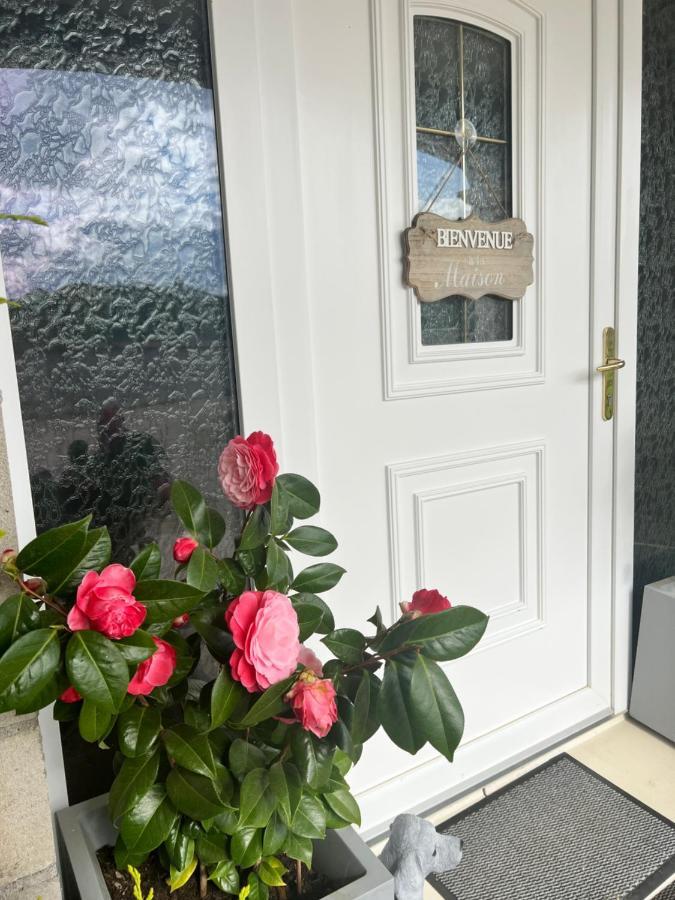 Chez Saliha Et Serge Lamarche-Sur-Saone Exterior photo